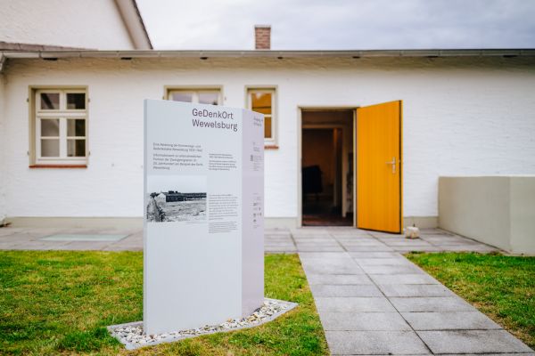 Besichtigung GeDenkOrt